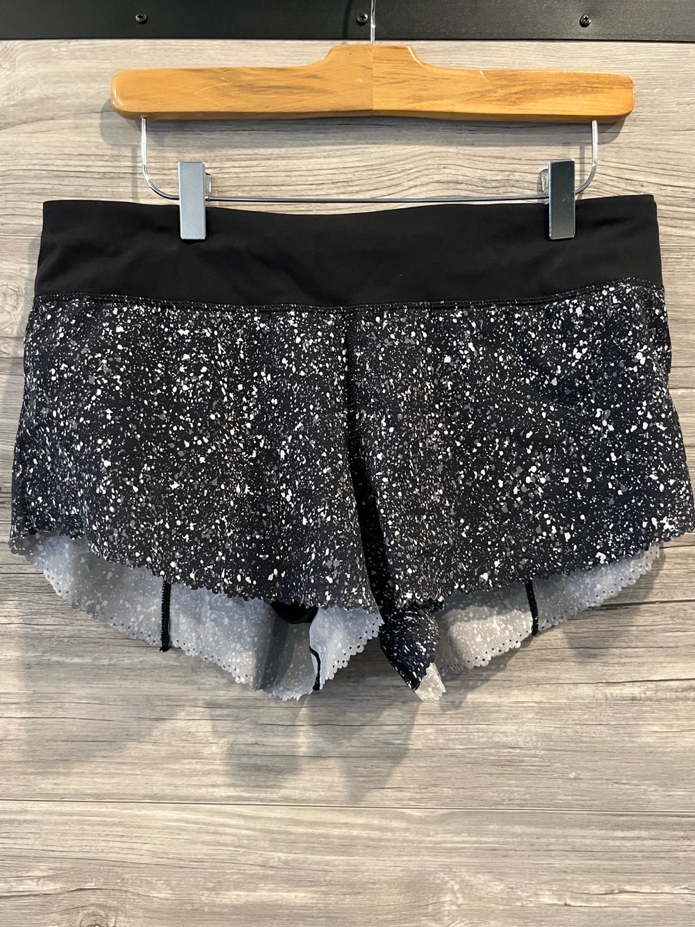 2 for $40 🩷 lululemon shorts